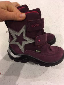 ecco girls snow boots