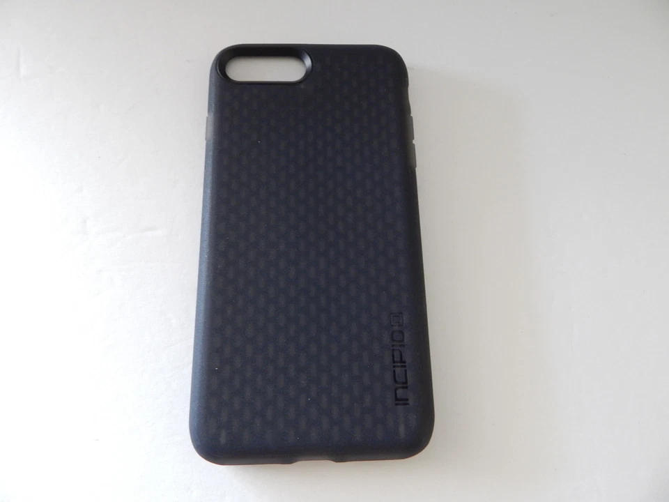 Incipio Slim Case With Advanced Drop Protection For iPhone 8/7 Plus Black/Clear - Image 4 of 4