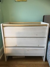 Oeuf Birch 3 Drawer Dresser And Changing Table. White/Birch