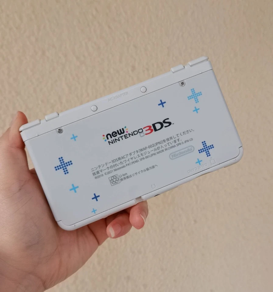 Anime Girl Azul y Blanco Cruz Nintendo Nuevo 3DS Repuesto Carcasa Cubierta Placas Foto 3 de 4