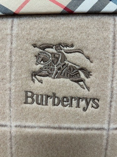 BURBERRY LONDON BLANKET 100% WOOL **BRAND NEW** - Picture 3 of 6