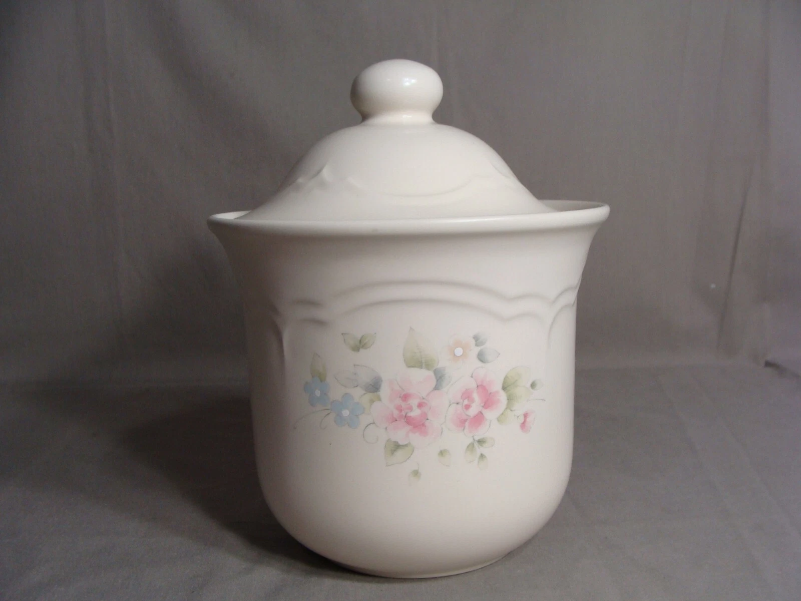 1 PFALTZGRAFF 9 1/2" Tall Canister In The Tea Rose Pattern, USA