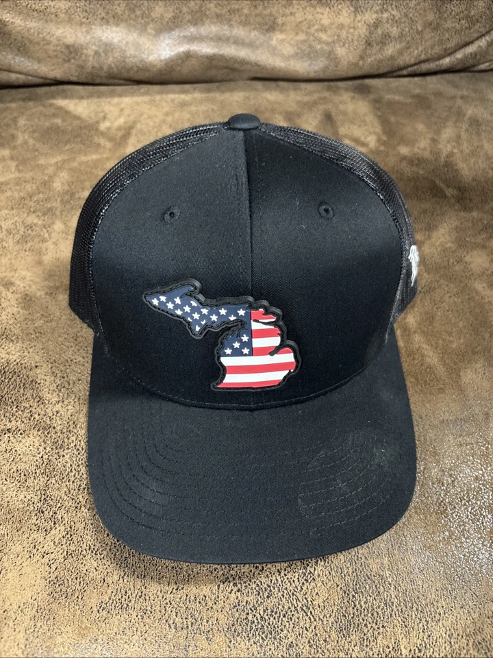 Sombrero de marca Bills Yupoong The Classics con bandera estadounidense parche del estado de Michigan Foto 2 de 4