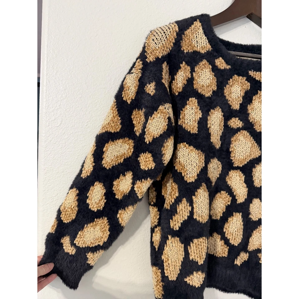 Женский пуловер Michael Kors с леопардовым принтом ChunkyKnit золотистый металлик большой - Изображение 2 из 4