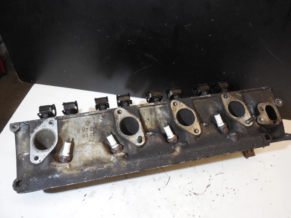 Conjunto culata derecha R 1170160301 81-89 mercedes-benz r107 450sl 450slc Foto 3 de 4