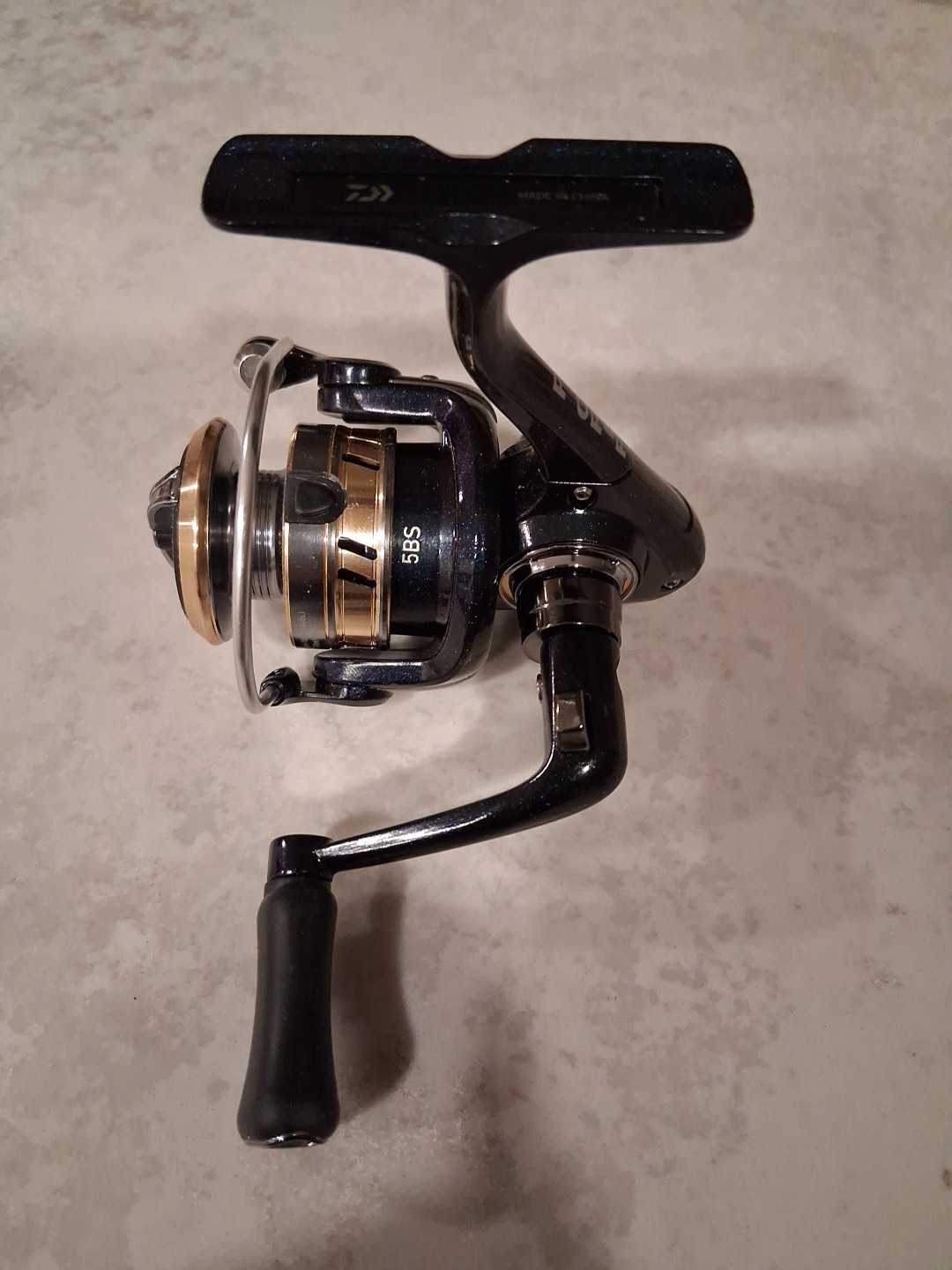 Daiwa QG750 Ultralight Spinning Fishing Reel 4BB 5.1:1 Ratio