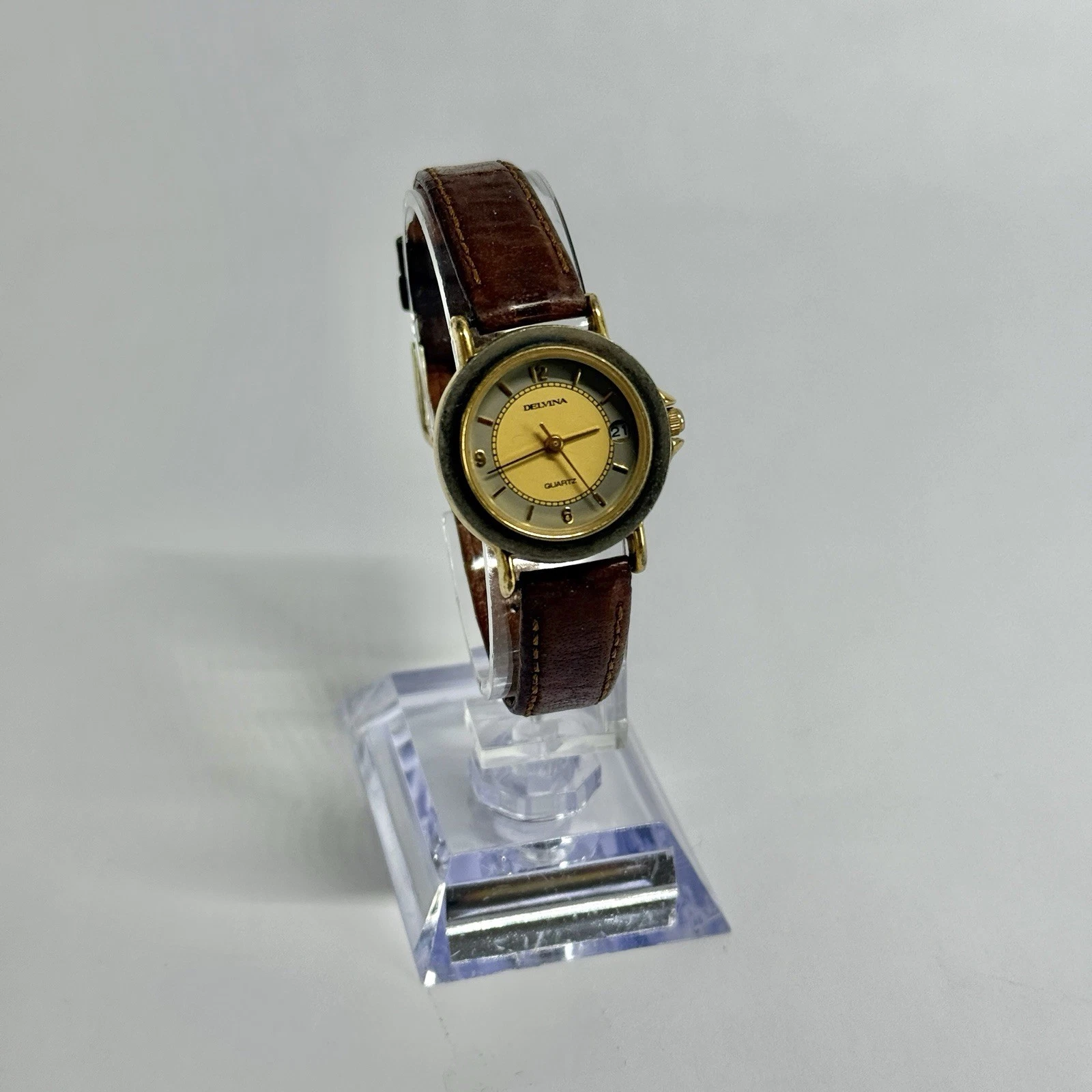 DELVINA 08-0002-001 Quartz Gold Tone Women Vintage Watch W497 *WORKING
