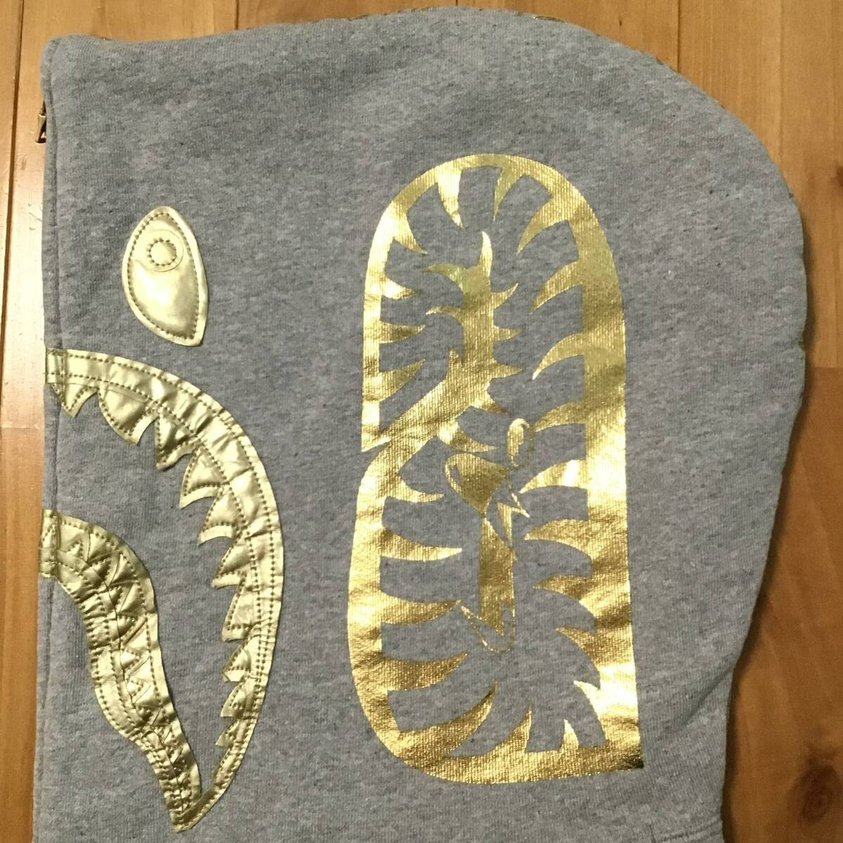 BAPE NW23周年記念 シャーク パーカー gold ベイプ APE 23rd Anniversary 2016 BAPE Gold Shark Full Zip Hoodie Gray A