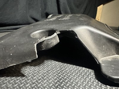 2001 BMW E46 3 Upper Radiator Air Intake Manifold Duct Scoop Cover 