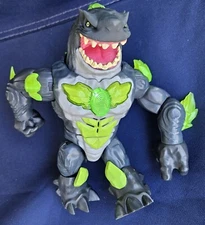 Beast Lab MAYHEM MEGASHARK Shark Action Figure Toy Works Lights, Sounds Creator
