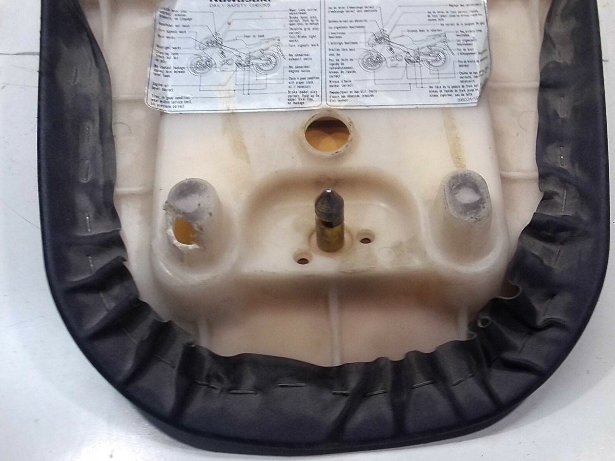 1998 KAWASAKI ZX6 REAR SEAT PILON SADDLE ZX 600 STOCK OEM | eBay