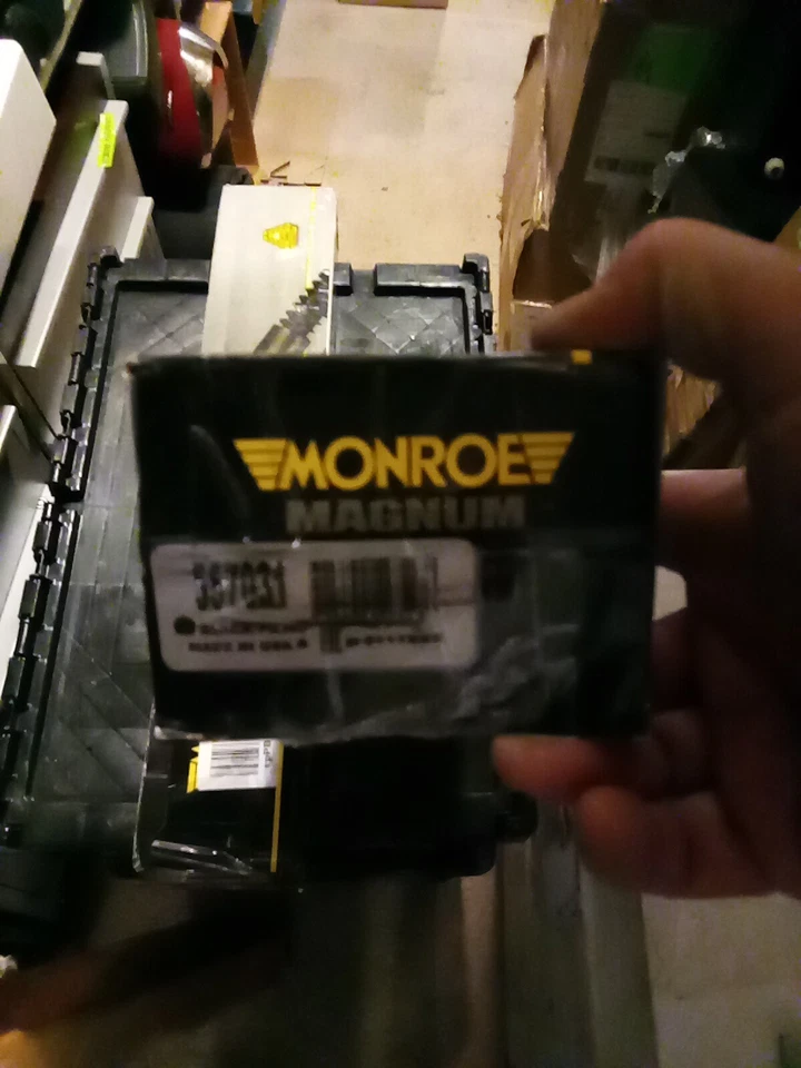 Casa rodante One Monroe 557031 Monroe Magnum amortiguador para Workhorse W22 2004-2001 delantero Foto 3 de 3