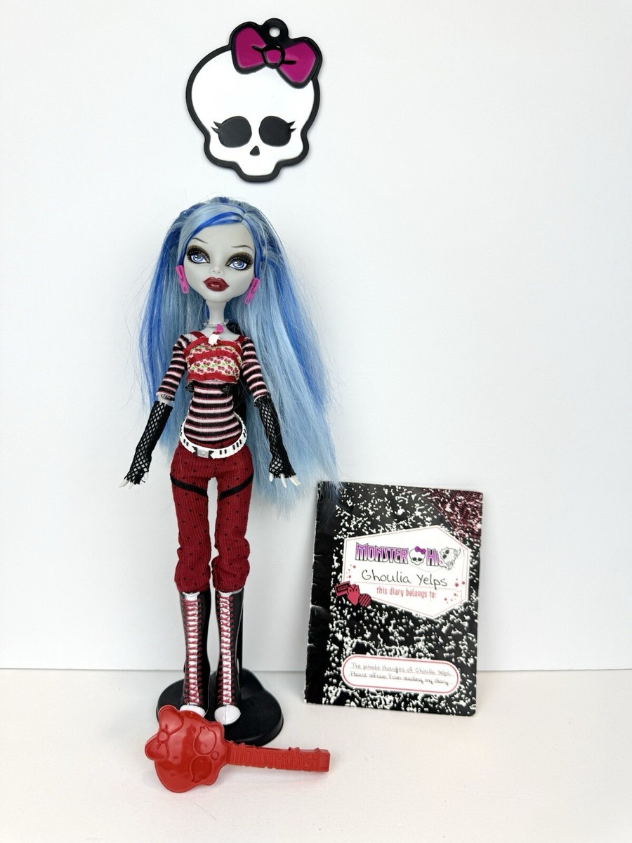 2008 Monster High First Wave Ghoulia Yelps Doll Black 2008 Monster High First Wave Ghoulia Yelps Doll Black