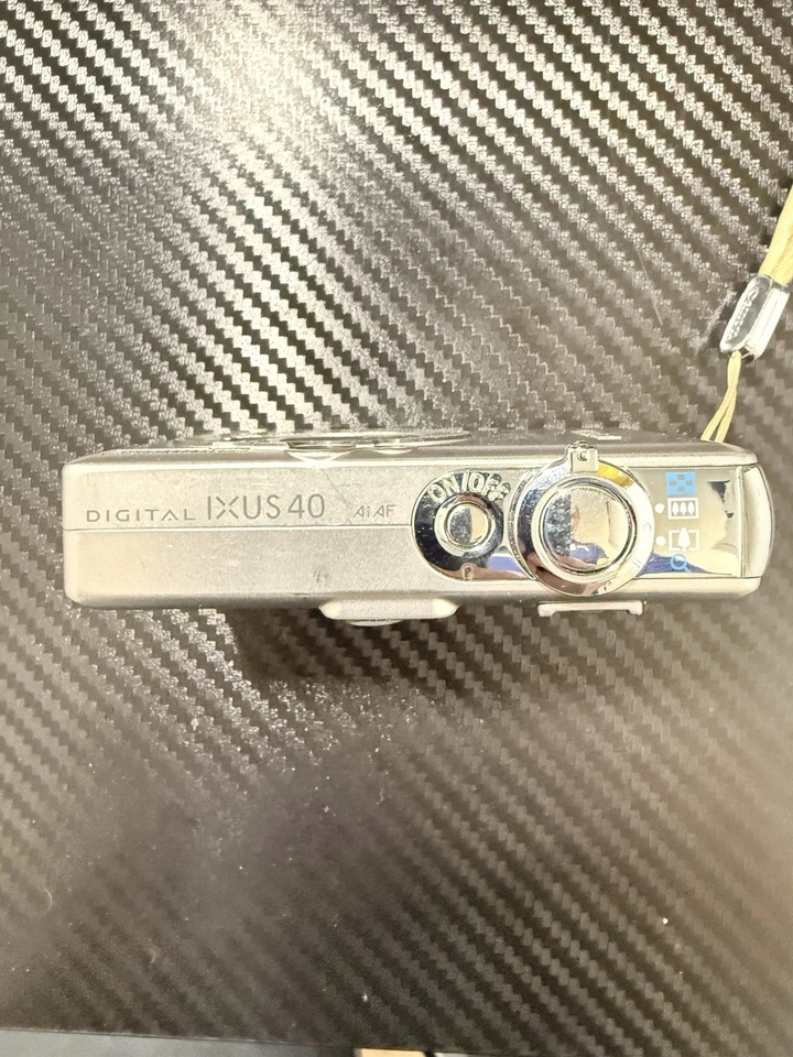 Canon Digital IXUS 40 – 4.0 MP Kompaktkamera - Bild 3 von 4