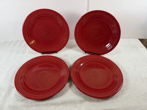 Fiestaware Scarlet Red Dinner Plate Set of 4 Homer Laughlin