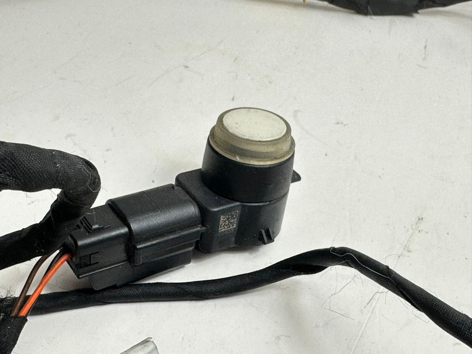 2014-2017 MASERATI GHIBLI REAR BUMPER PARKING SENSOR WHIT HARNESS OEM 53104272
