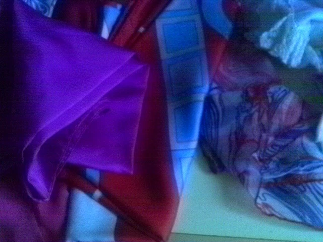 LOTE DE 18 BUFANDAS BUFANDAS HANKERCHEIF COLOR A BLANCO LINO ENCAJE RIBETE BUFANDA Foto 2 de 4