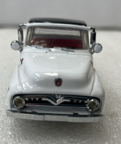 Matchbox Models of Yesteryear Santa Fe Red Crown 1955 Ford F-100 no box 1:43 - Picture 2 of 8