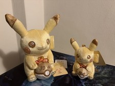 Pokemon 30th Anniversario Set peluche e mascotte Pikachu Pokémon Center Limited