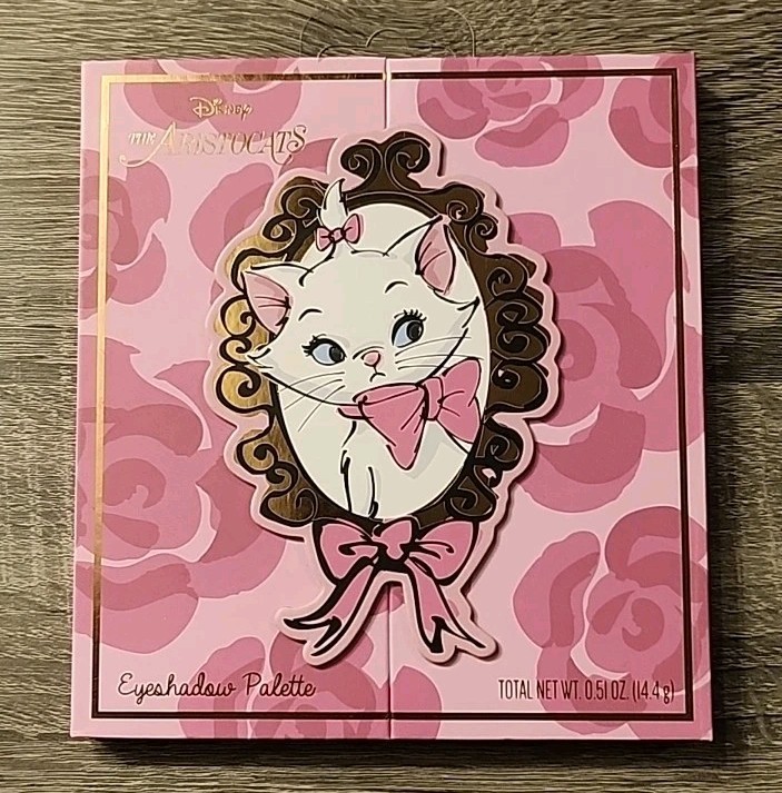 New Disney The Aristocats- MARIE - 16 Color Eyeshadow Palette With 2 Mirrors