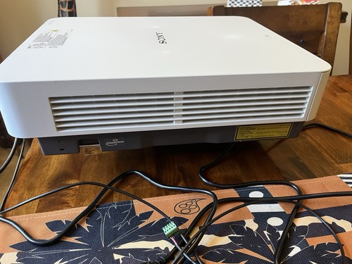 Sony VPL-FHZ55 Laser HDMI Projector, 4000 Lumens 1920x1200 HDMI, 3207 Laser Hrs. - Afbeelding 7 van 9