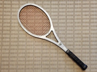 Legendärer Tennisschläger [Head Arthur Ashe Competition]