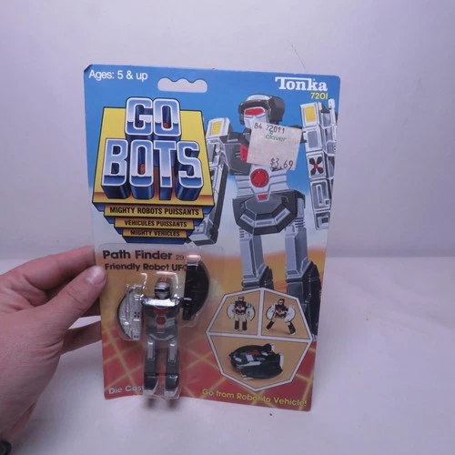 1984 GoBots PATH FINDER New On Card