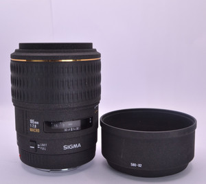Sigma 105mm f/2.8 EX Macro Lens Minolta Sony A Mount Tested Working + Hood