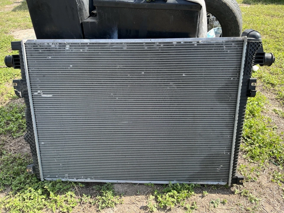 CSF 3601 原始设备制造商主散热器适用于 11-16 福特 F250/F350 Powerstroke 6.7L 柴油 — 第 2/4 张图片