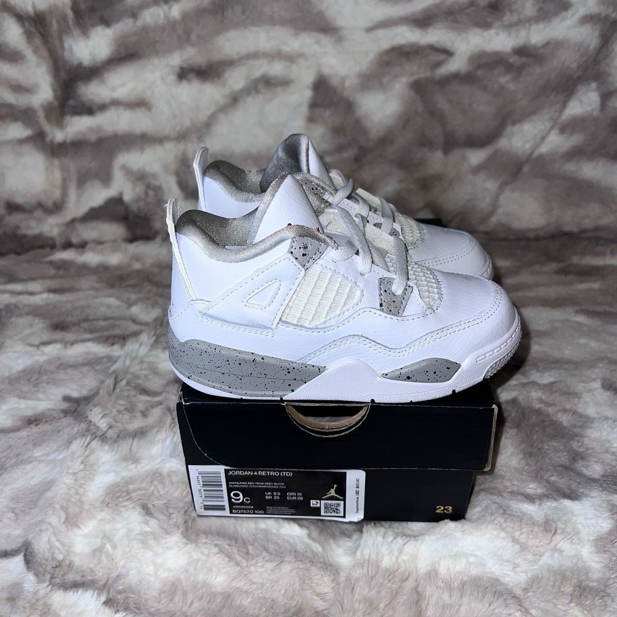 Air Jordan 4 retro ホワイト　28cm Air Jordan Kids' 4 Retro White Cement (PS) – Puffer Reds