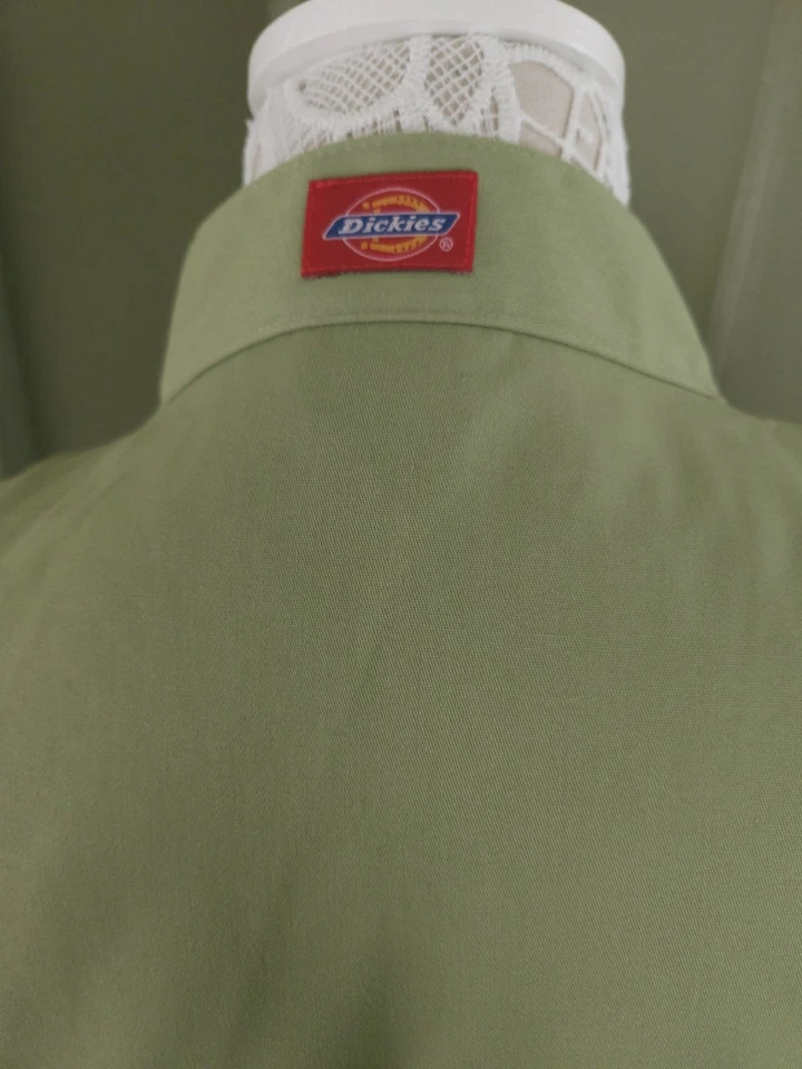 Dickies NWT Cucumber Green Executive Chef Coat Size 44 Workwear Cooking - Image 3 of 4