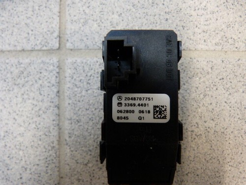 Mercedes Benz Clase C W204 Interruptor Bloque de Advertencia Esp A2048707751 - Imagen 4 de 4