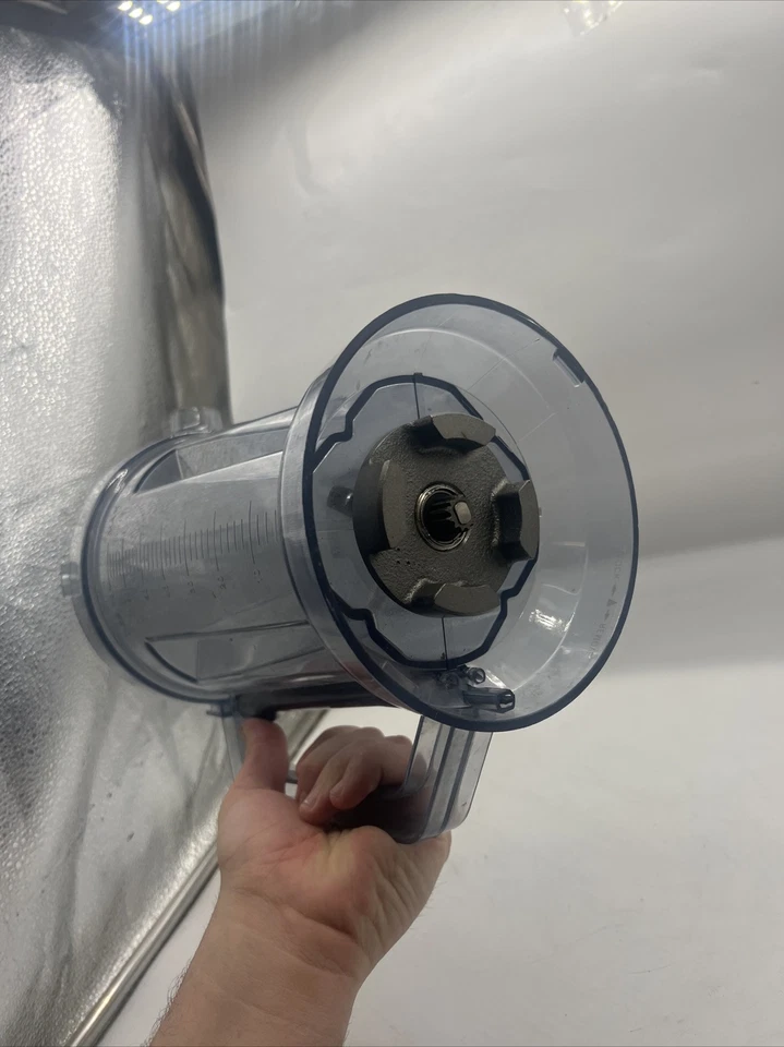 VITAMIX CONTAINER 70 oz.  8 CUP No Cap.  A - Image 3 of 3