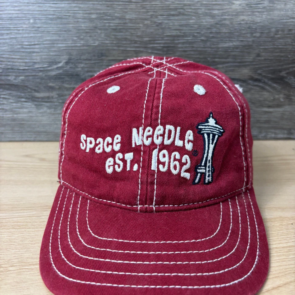 Кепка с космической иглой с ремешком на спине детская красная регулируемая Seattle Washington - Изображение 2 из 4