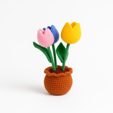 Crochet Tulip Bouquet  3-Color Yarn Flower Pot for Home Decor  Gifting
