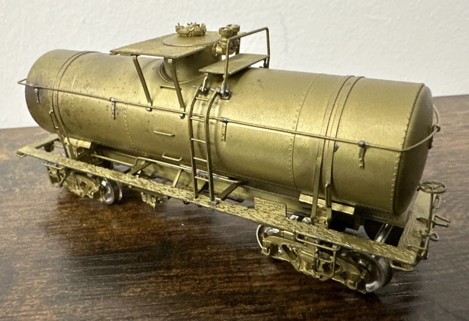 Overland Models HO Brass #1306 D&RGW Auxiliary Water Car #X9022 w/Large Platform - Image 4 of 4