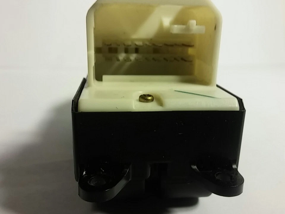 2006 TOYOTA CAMERY MASTER DRIVER SIDE DOOR LOCK WINDOW SWITCH 84820-AA040/702 - Image 4 of 4