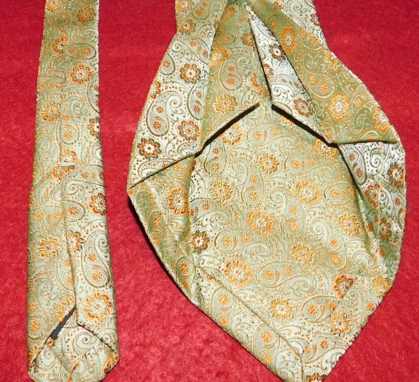 PAUL FREDRICK HECHO EN ITALIA VERDE/NARANJA SIETE PLIEGUES PAISLEY/CORBATA FLORAL - CORBATAS. Foto 4 de 4