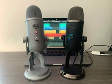 Blue Yeti Professional Multi-Pattern USB Condenser Microphone - Blackout