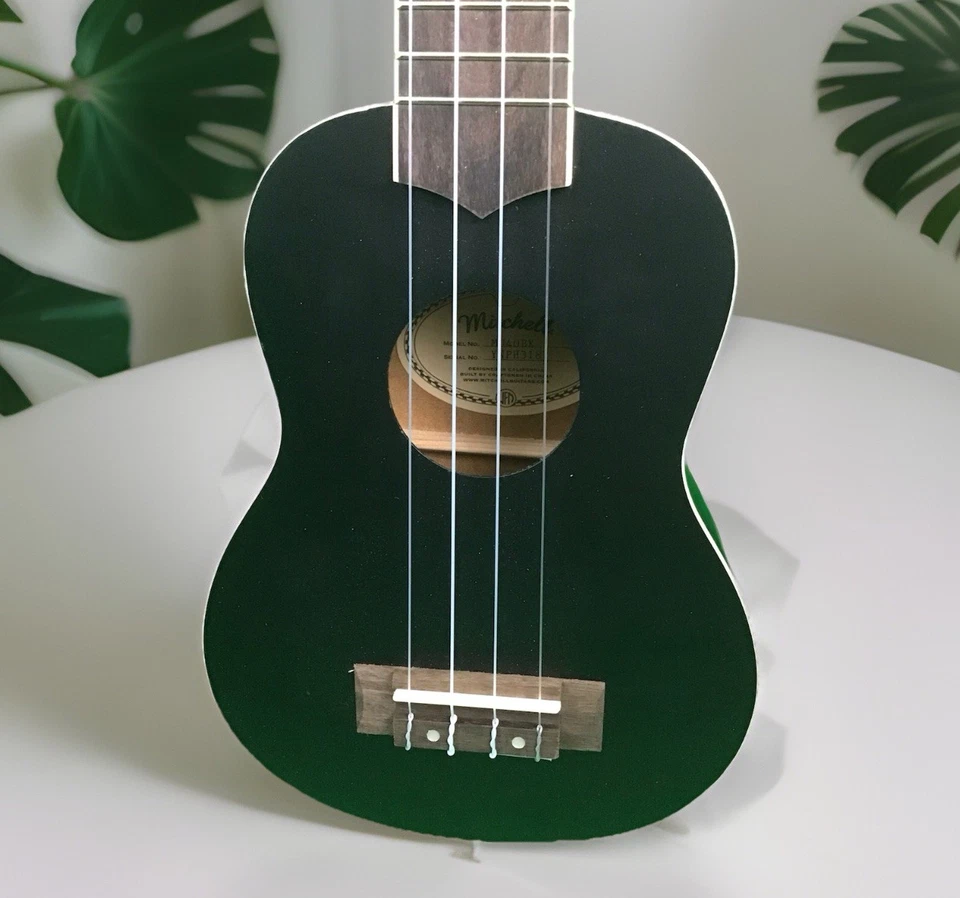 Mitchell Soprano Ukulele MU40 Bk In Original Box - Image 4 of 4