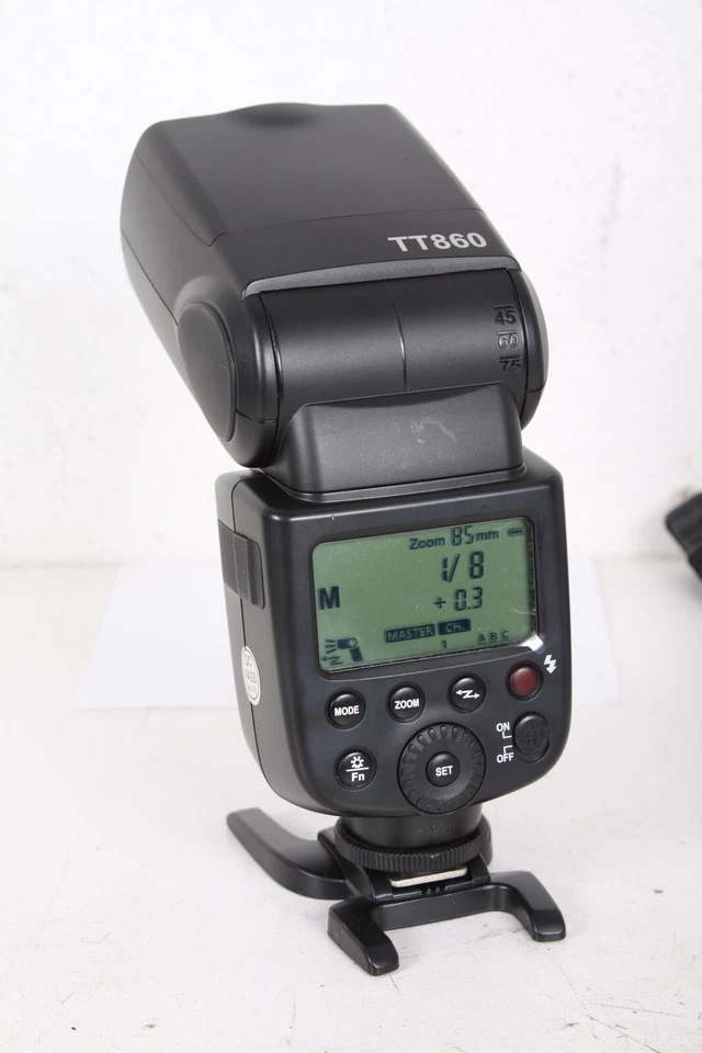 Newwer TT860 flash for NIkon - Image 3 of 4