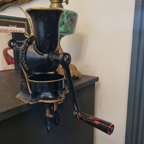 Spong Coffee Grinder Spong & Co Ltd England No.2 With Tray Red Handle Black Gold - Picture 3 of 12