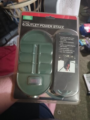 1 Holiday Time Outdoor 6-Outlet Power Stake.