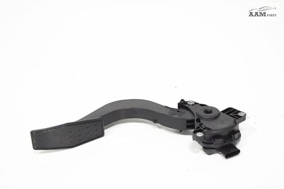 Rear Turn Signal Replacement On A 2014 Buick Enclave 3.6L V6