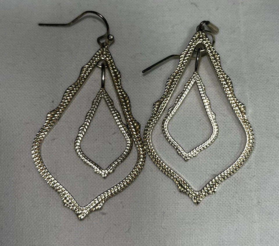 Kendra Scott Simon Earrings in Gold. Retail $90 - Image 3 of 3