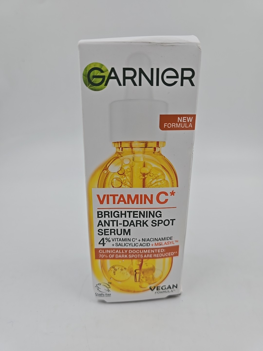 Garnier 4% Vitamin C, Niacinamide, Salicylic Acid, Brightening Serum 30ml