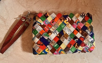 Nahui Ollin süße Wickeltasche. Hell & Bunt. 7,5 X 5. Armband 5'' Eco.