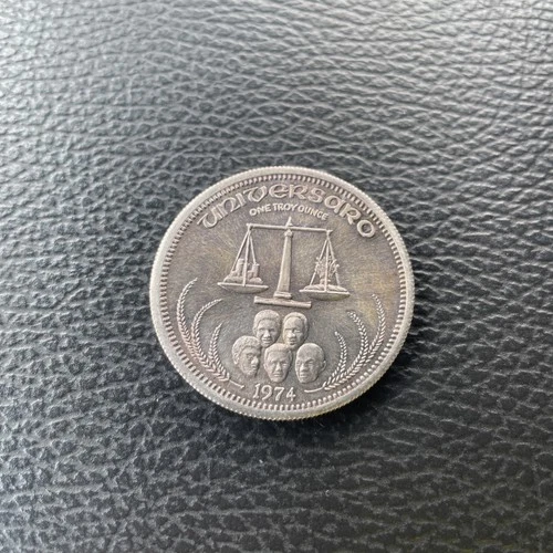 1974 1oz 999 Silver Round World Trade Unit, Universaro, Vintage Toner!