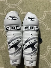 CCM Tacks 552 14" 36cm Hockey Shin Guards