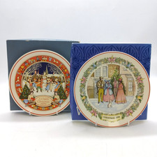 X2 Wedgwood Queensware Christmas Plates 1979 Childs Xmas, 1988 Carols Boxed